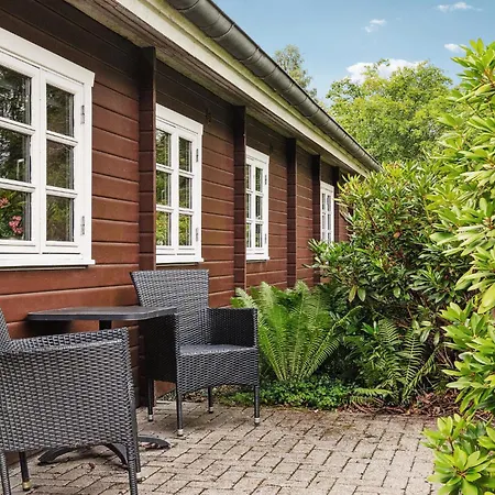 Schönes Haus Mit 3 Schlafzimmern In *
