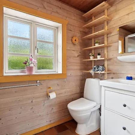 Cozy In Herning With Kitchen Holiday home *